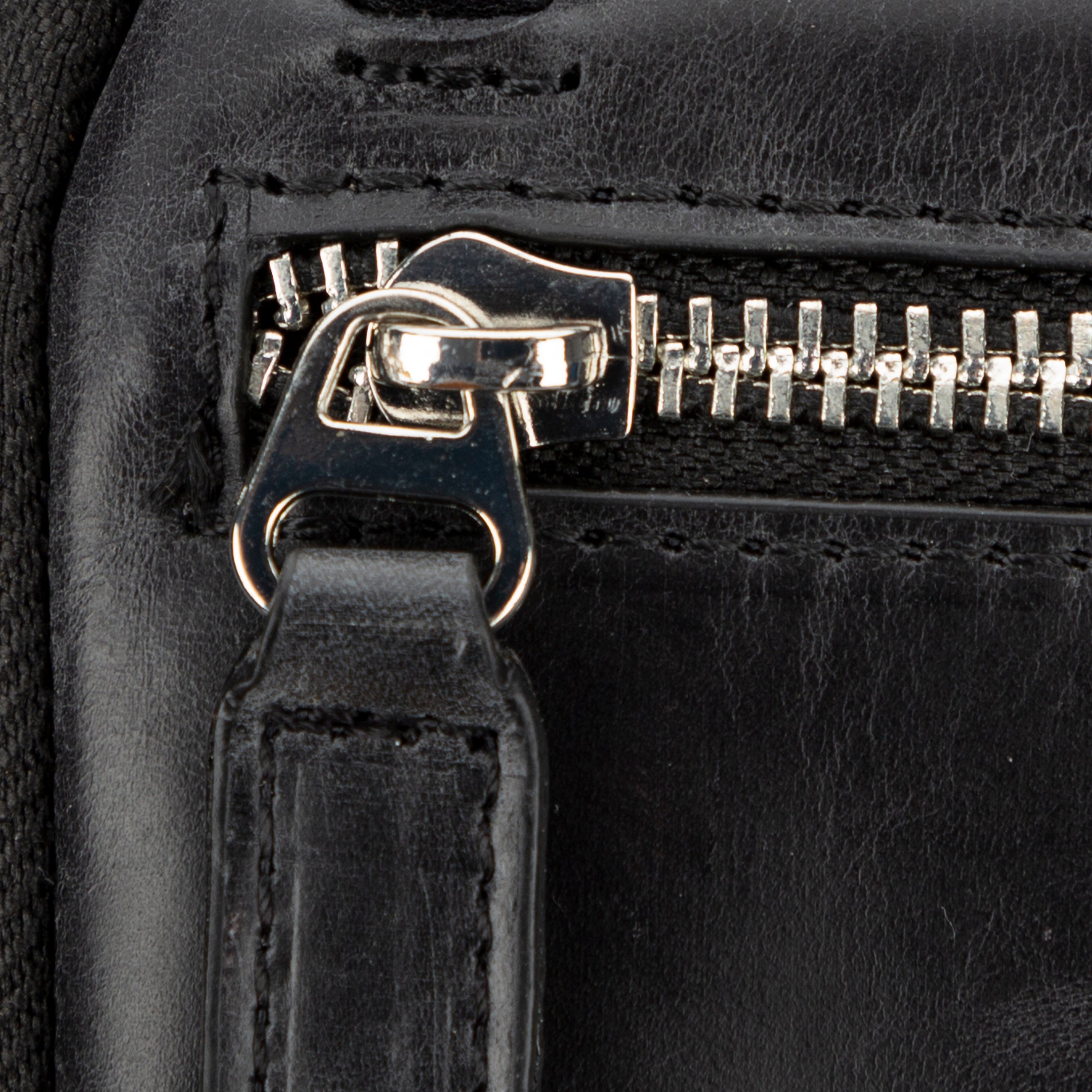 Nino Leather Bag – Genuine Leather Crossbody Bag for Men & Women for Everyday Elegance | Minimal & Handcrafted