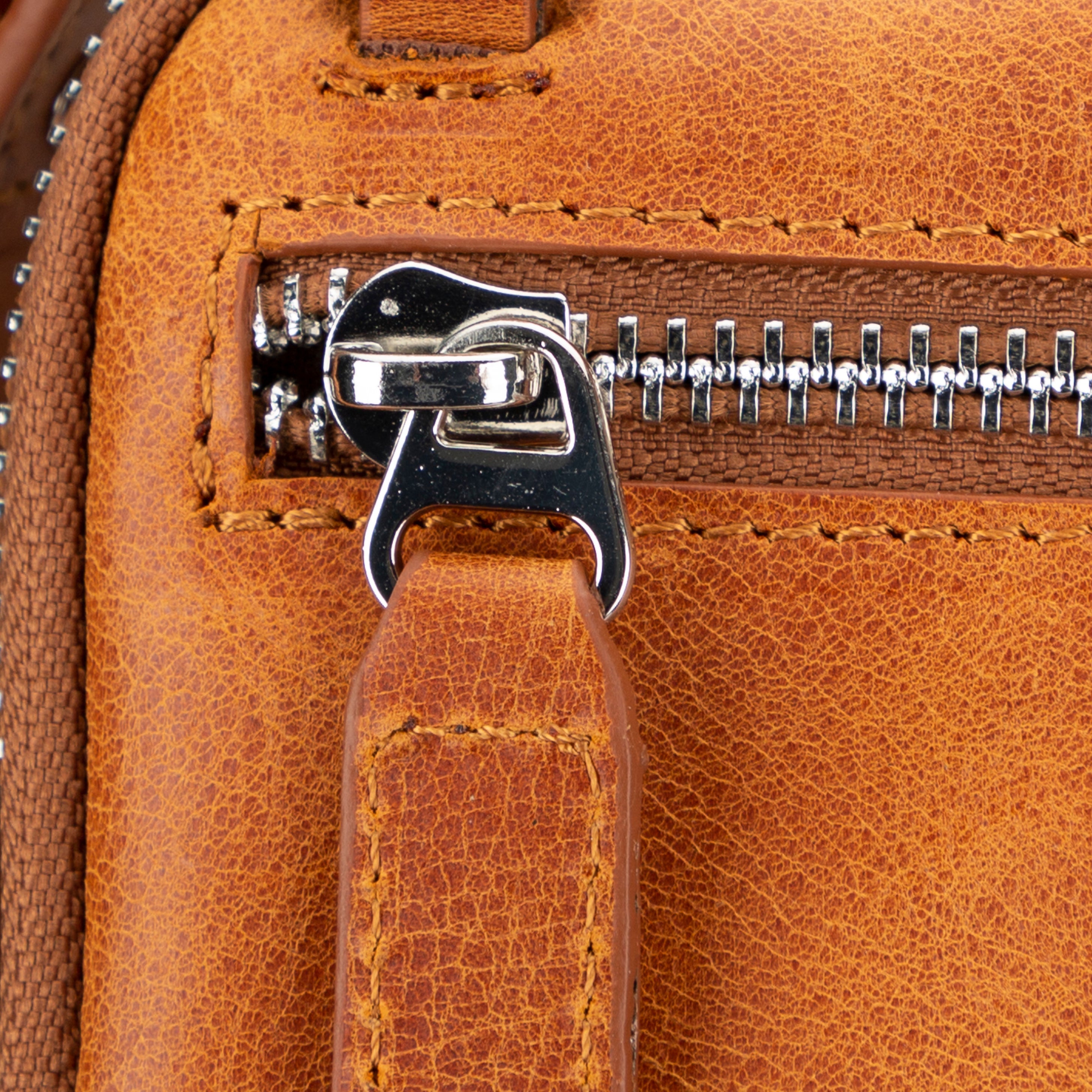 Nino Leather Bag – Genuine Leather Crossbody Bag for Men & Women for Everyday Elegance | Minimal & Handcrafted