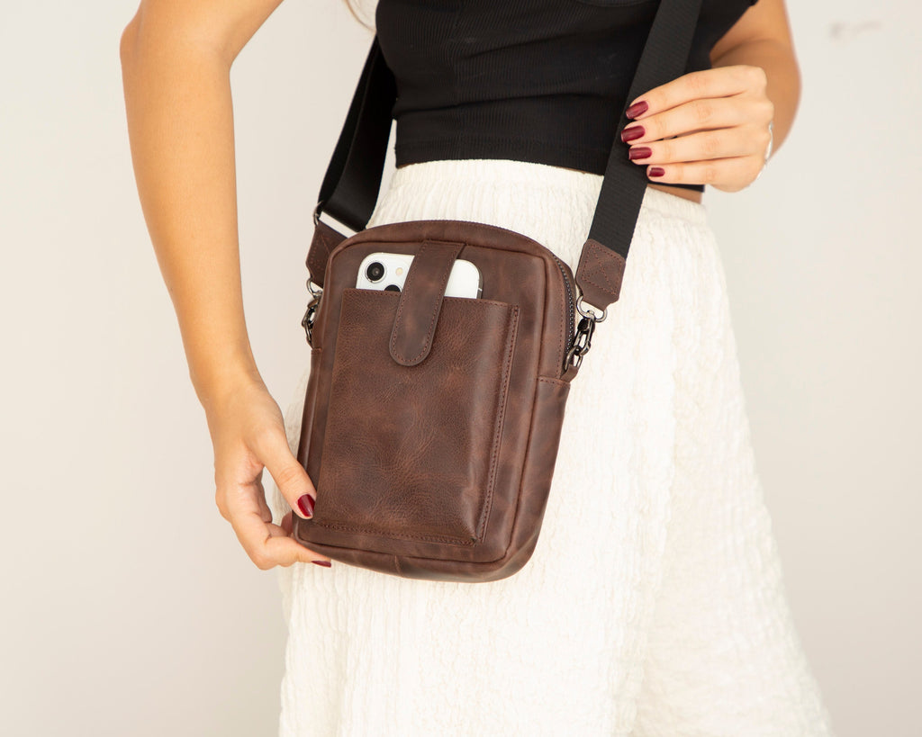 Pisa Leather Bag – Pebbled Leather Crossbody Bag for Men & Women for Everyday Elegance | Minimal & Handcrafted