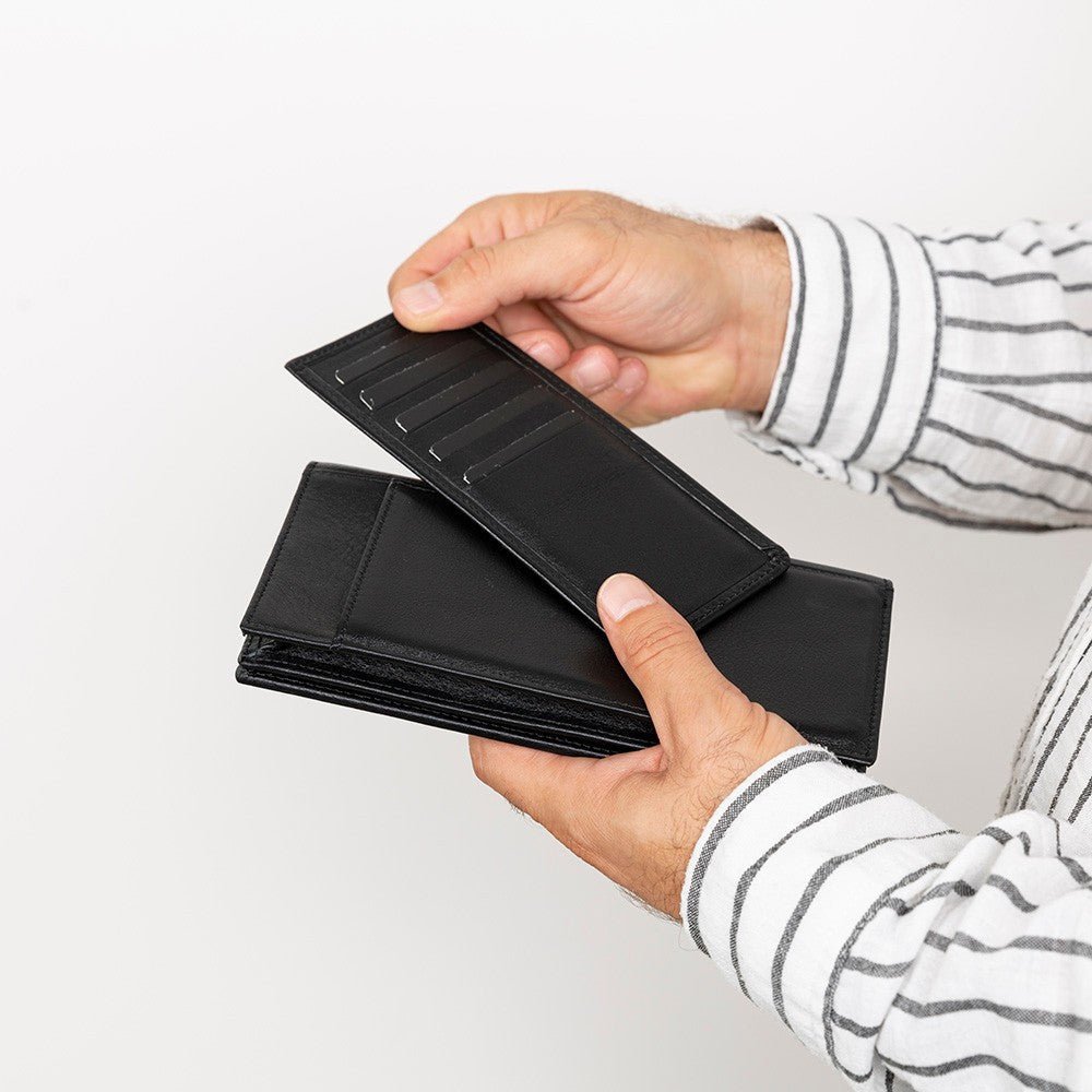 Tenuta Leather Universal Wallet