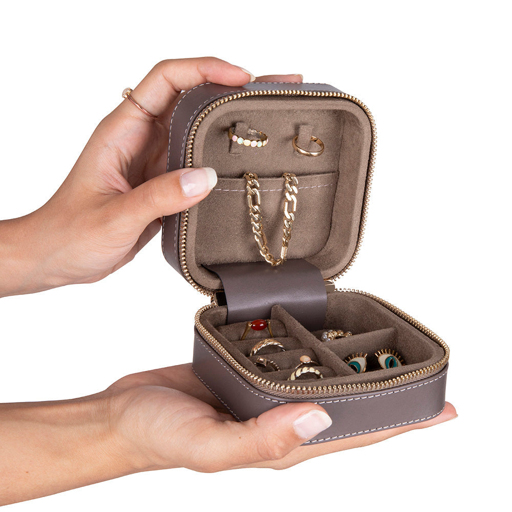 Amanda Leather Jewelry Box, Medium