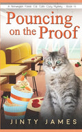 Pouncing on the Proof: A Norwegian Forest Cat Café Cozy Mystery - Book 14 - Paperback