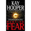 Hunting Fear: A Bishop/Special Crimes Unit Novel - Paperback
