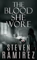 The Blood She Wore: A Sarah Greene Supernatural Mystery - Paperback