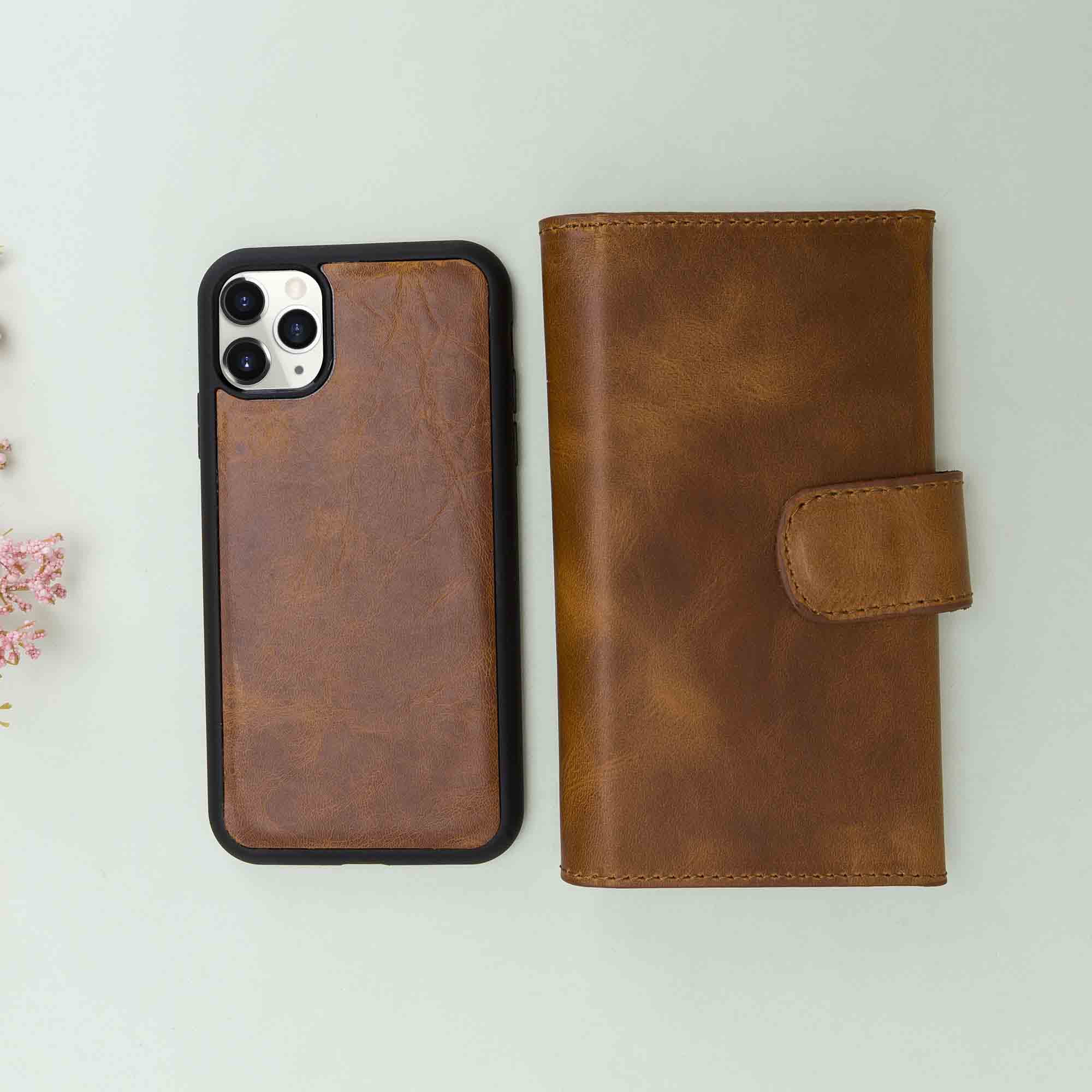 iPhone 11 Pro Leather Wallet Case Detachable RFID – Santa